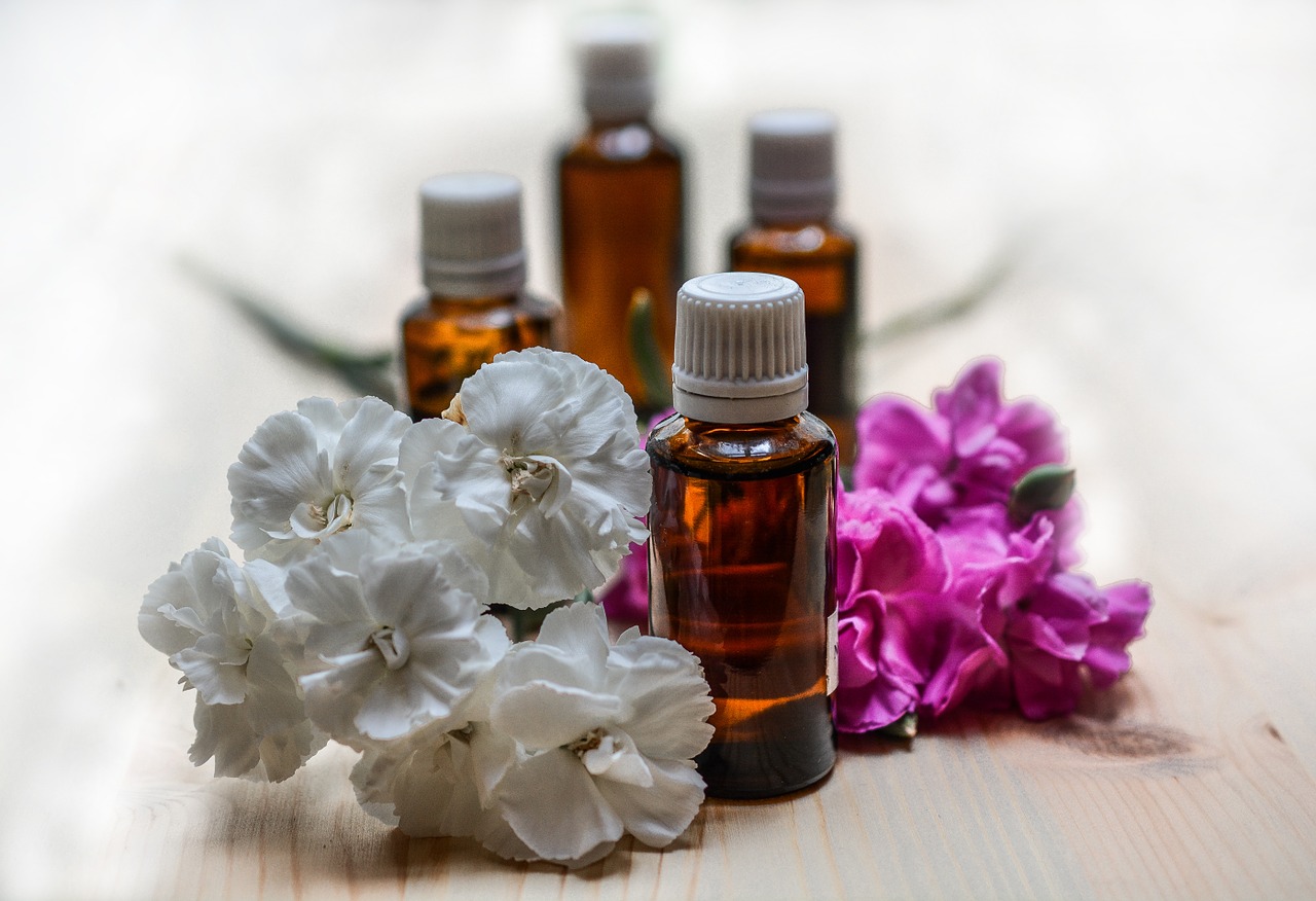 essential-oils-1433692_1280